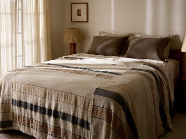 Heritage Linen Bed Cover - Image 5